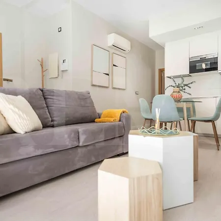 Adorable Flat With Private Parking In The Center By Rems Apartment Málaga