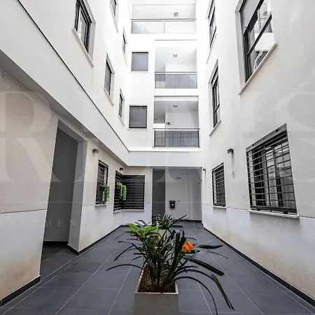 Apartment Adorable Flat With Private Parking In The Center By Rems Malaga