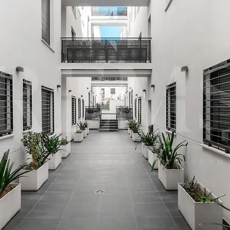 Adorable Flat With Private Parking In The Center By Rems *