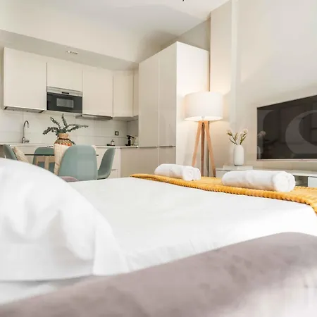 Adorable Flat With Private Parking In The Center By Rems * Malaga